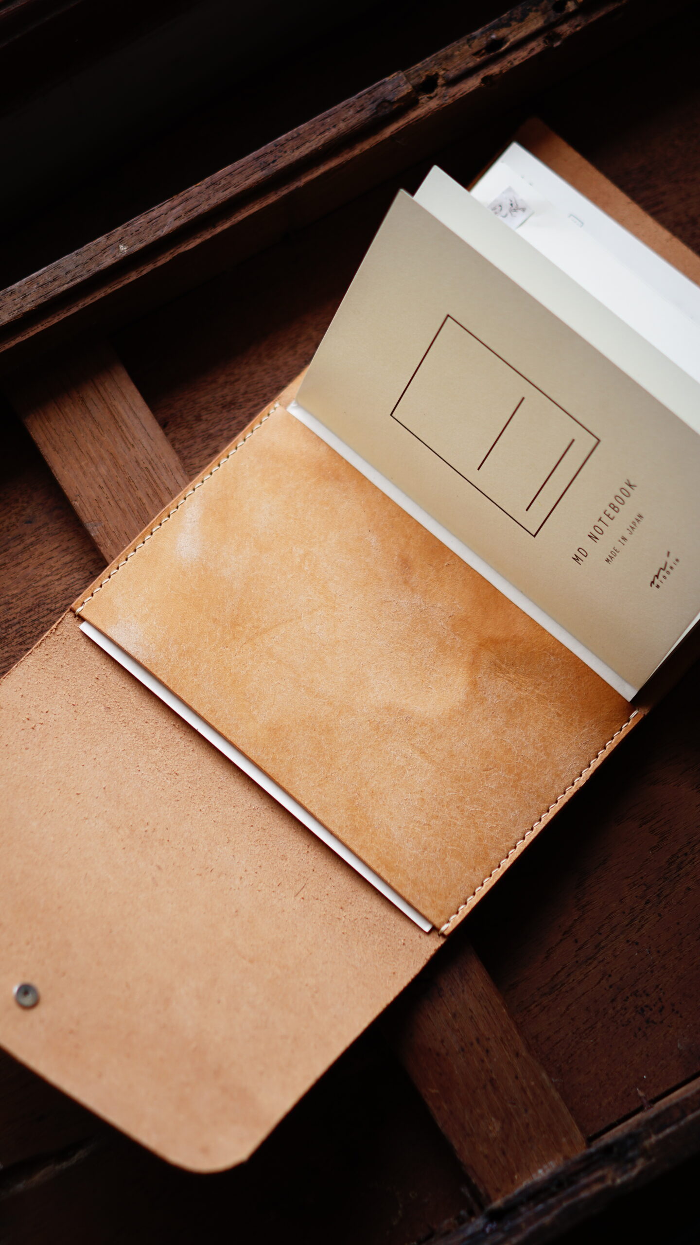 Caramel 3 Fold Cover - Image 5