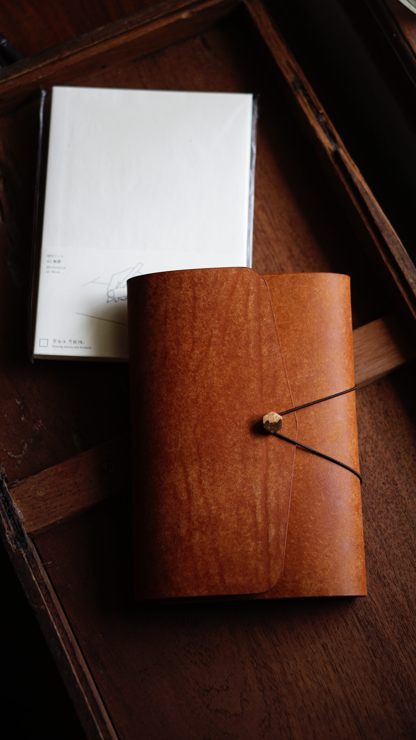 Caramel 3 Fold Cover - Image 6